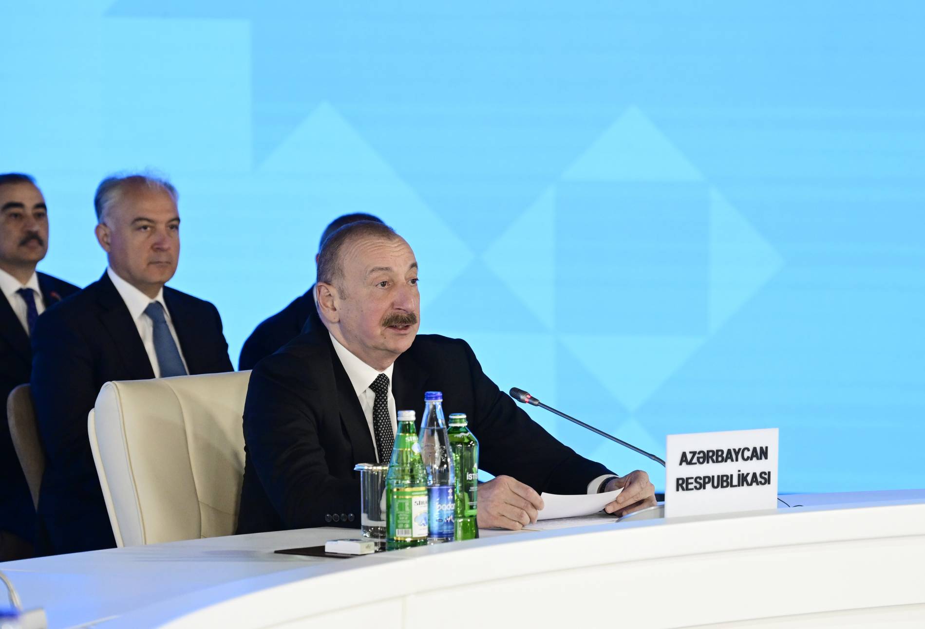 İlham Əliyev: Əminəm ki, Laçından bu gün üç ölkənin dünyaya verdiyi mesajlar lazımi ünvana çatacaq.
