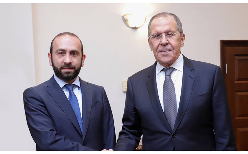 Ermənistan və Rusiya xarici işlər nazirlərinin təkbətək formatda danışıqlara başlayıblar.