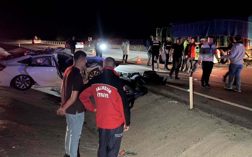 Türkiyədə Qurban bayramı günü 863 yol qəzası baş verib.