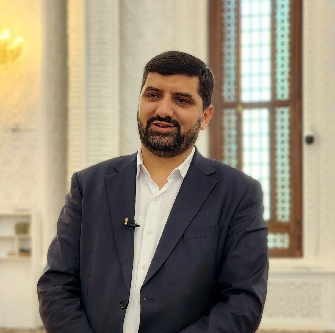 İlahiyyatçı Rüfət Qarayev sosial hesabında uşaqlar günü münasibətilə paylaşım edib.