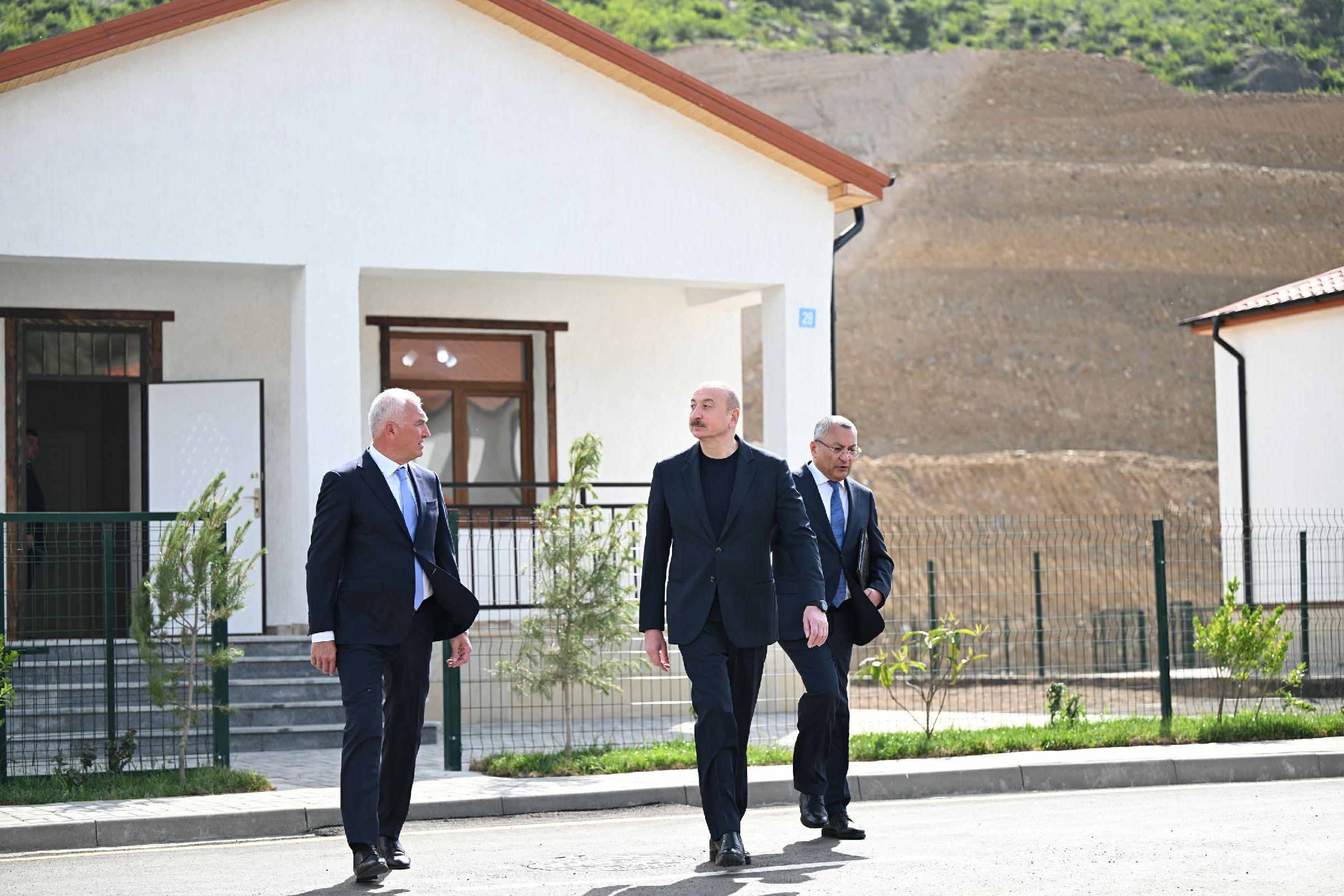 Prezident İlham Əliyev Laçın rayonunun Bəylik kəndinin açılışında iştirak edib.