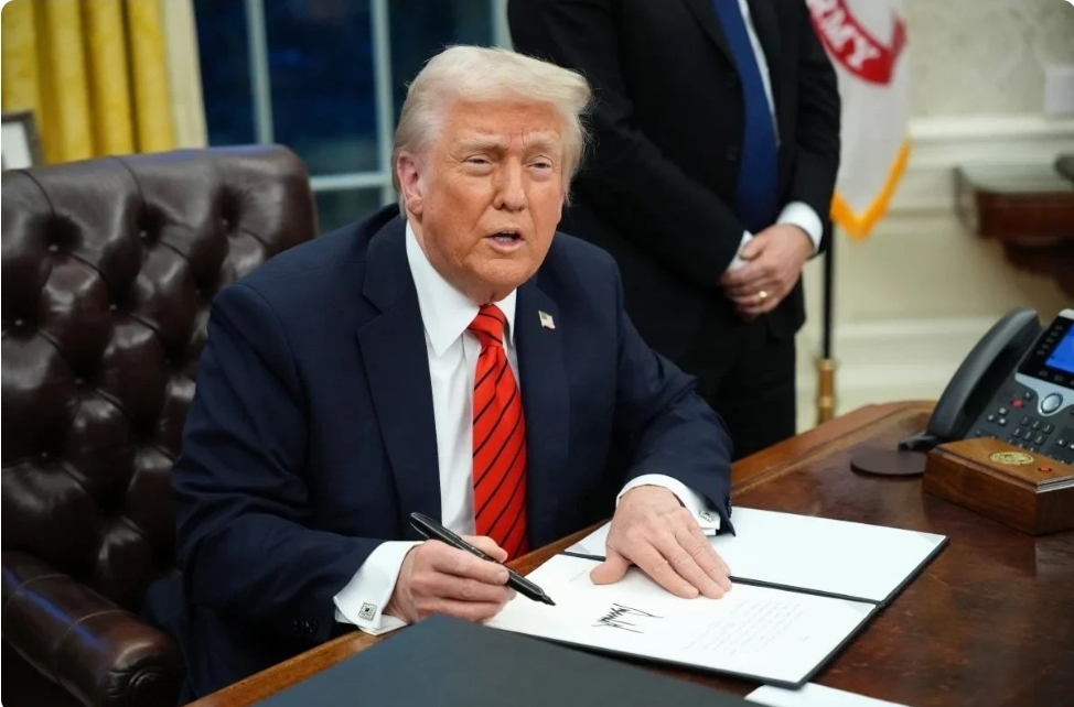 Tramp:İyulun 23-də Aİ ABŞ-la ticarət danışıqlarına qoşulacaq