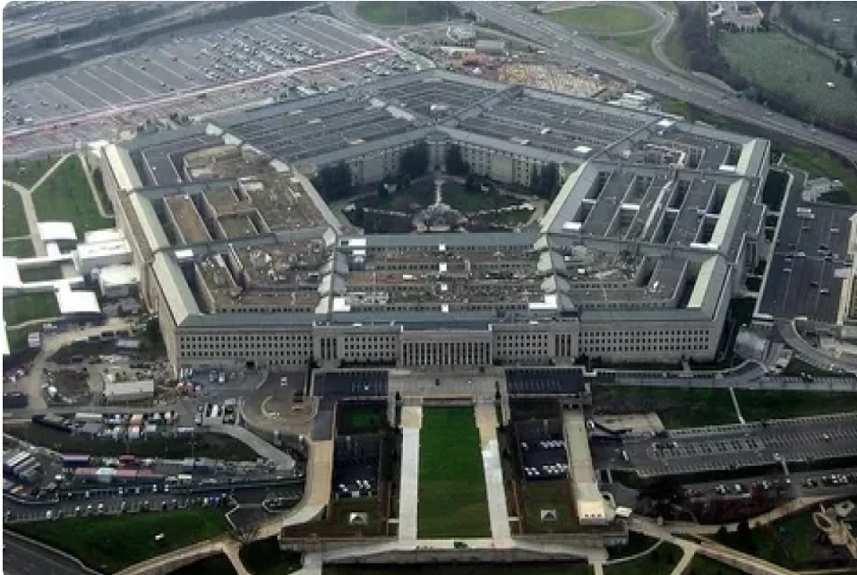 Pentaqonun rəhbəri  seçkilərində iştirak etmək imkanını nəzərdən keçirir