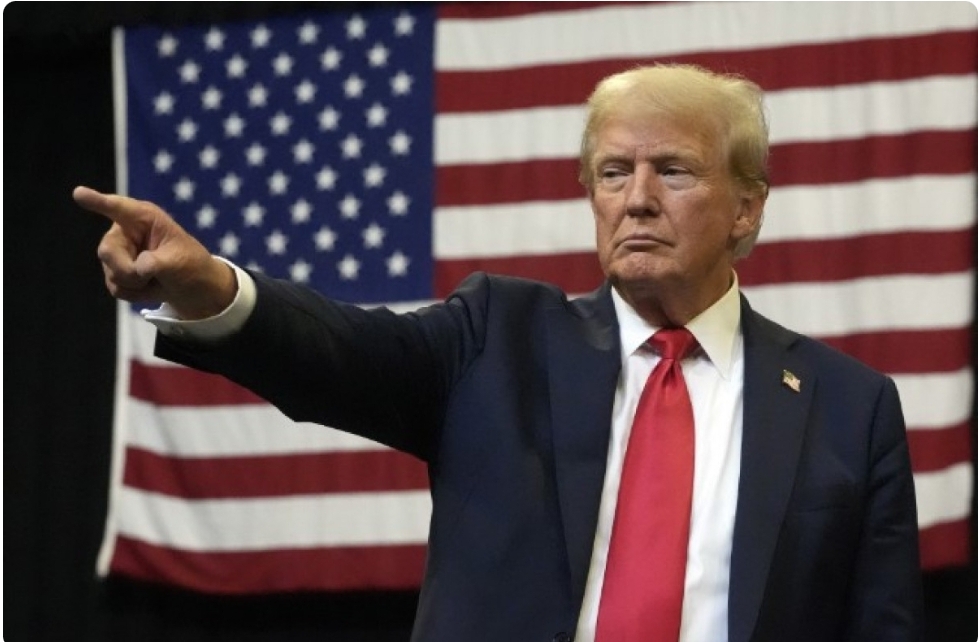 Donald Tramp növbəti dəfə Federal Ehtiyat Sisteminin rəhbəri Cerom Paueli istefaya çağırıb