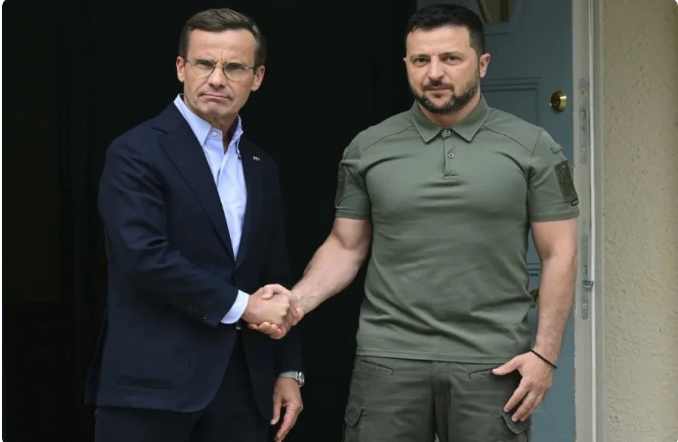 Prezident Volodimir Zelenski İsveçin Baş naziri Ulf Kristerssonla telefon danışığı aparıb