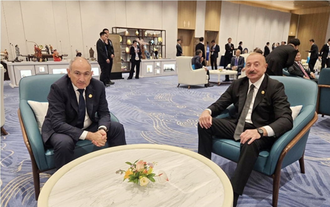 Prezident Paşinyanla görüşdü