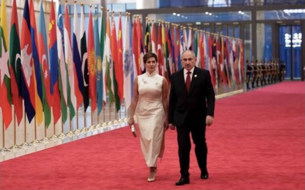 Paşinyan zala niyə Azərbaycan musiqisinin sədaları altında daxil oldu?