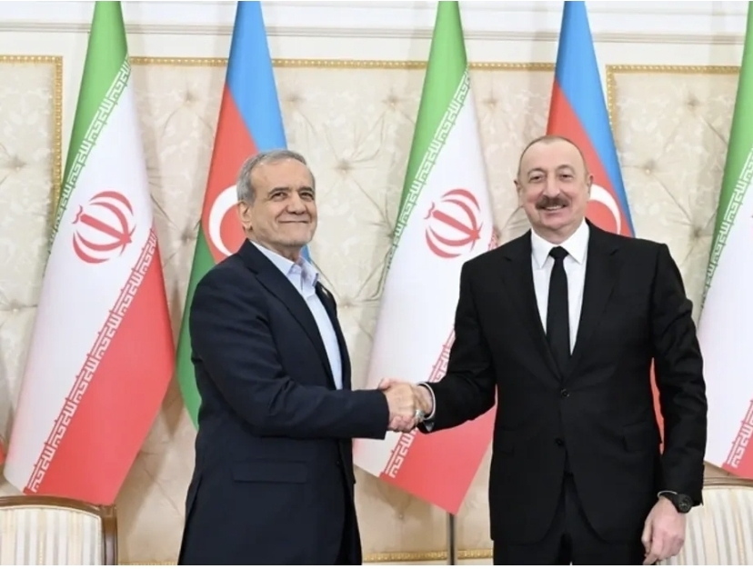 Çində İlham Əliyevlə Məsud Pezeşkian arasında Azərbaycan dilində səmimi dialoq