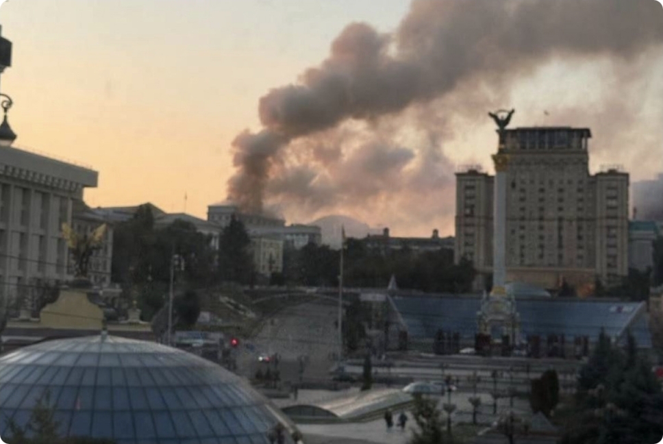 Rusiyanın Kiyevə PUA hücumundan sonra hökumət binasında yanğın baş verib