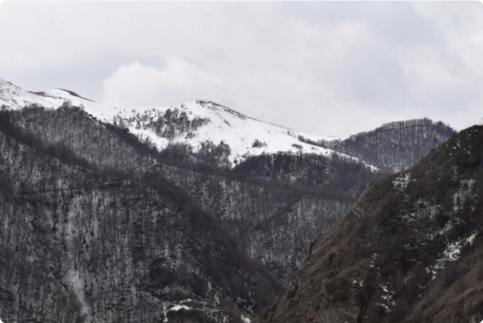 Kəlbəcər və Laçına qar yağıb