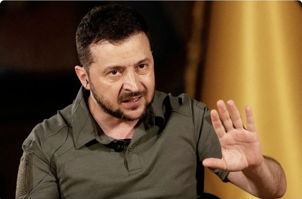 Zelenski: NATO Rusiyanın dron hücumuna effektiv cavab verə bilər