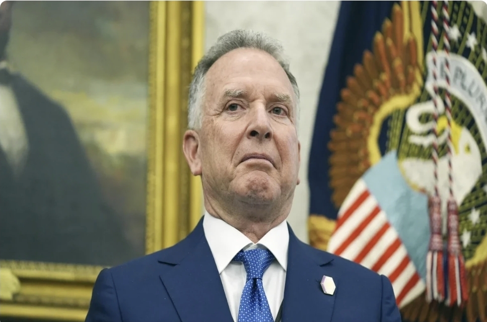 Uitkoff şirkətindəki payını 120 milyon dollara satıb