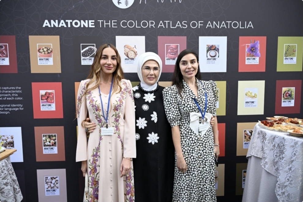 Leyla Əliyeva və Arzu Əliyeva Nyu-Yorkda sərgidə iştirak ediblər