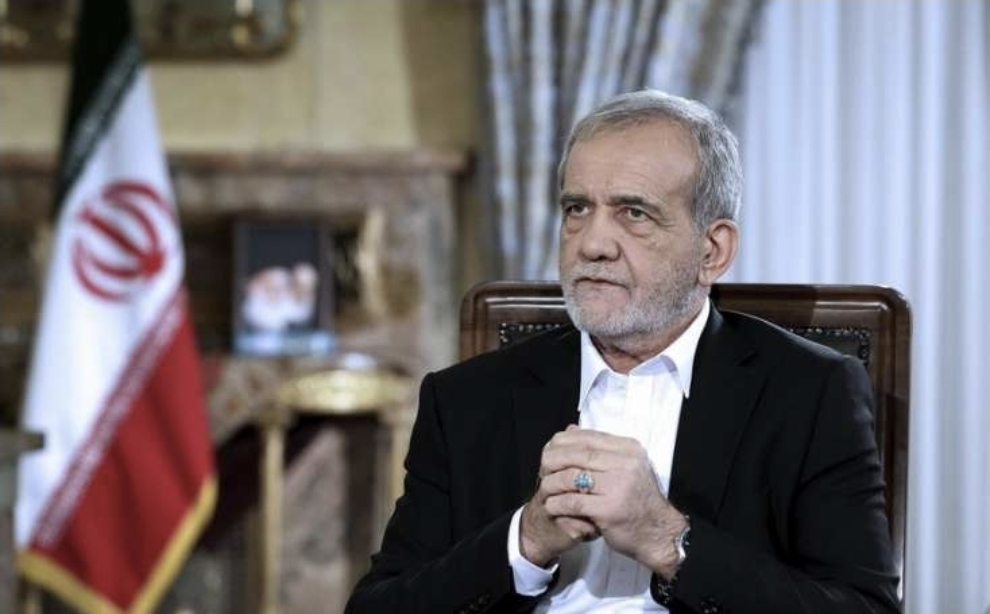 Pezeşkian: Hicabın zorla tətbiq edilməsini düzgün hesab etmirəm