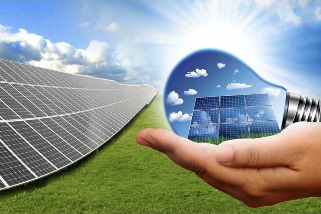 Tarixi an: Yaşıl enerji dünyanın ən böyük elektrik mənbəyi oldu