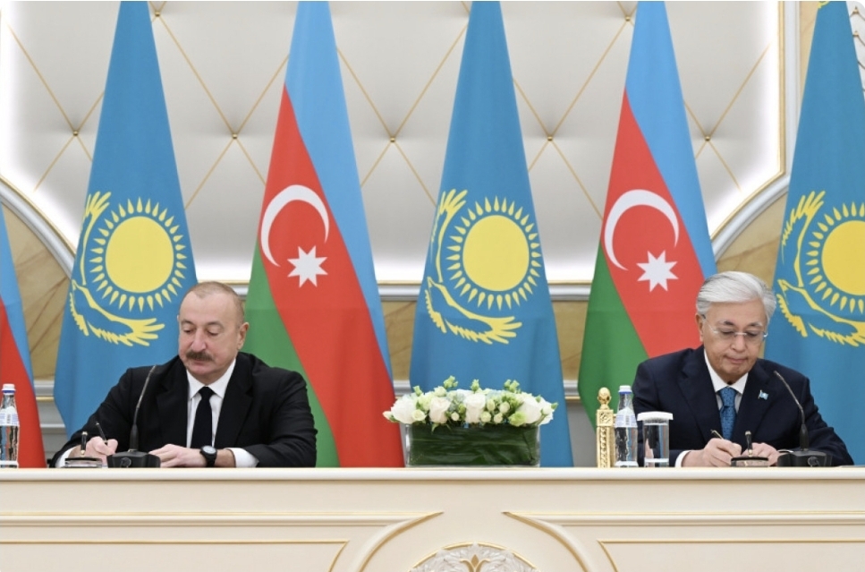 Azərbaycan-Qazaxıstan sənədləri mübadilə olunub