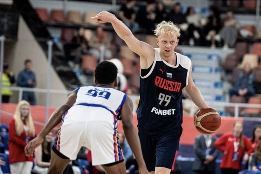 Rusiyalı basketbolçunun ABŞ-yə ekstradisiyası barədə qərar çıxarıldı: İdmançını 25 il həbs cəzası gözləyir