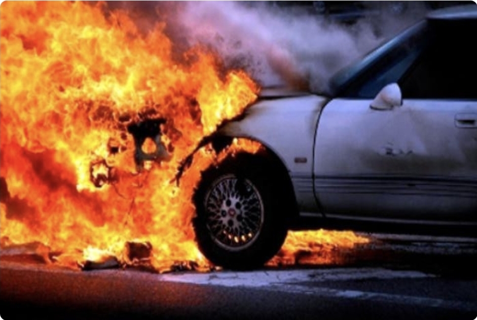 Salyanda “Haval” markalı minik avtomobili yanıb