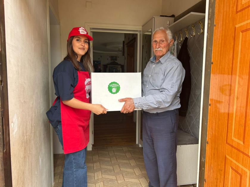 Leyla Əliyevanın təşəbbüsü ilə ailələrə qurban payları göndərilib.