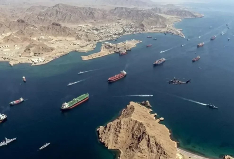 İran Hörmüz boğazında nəzarəti gücləndirir