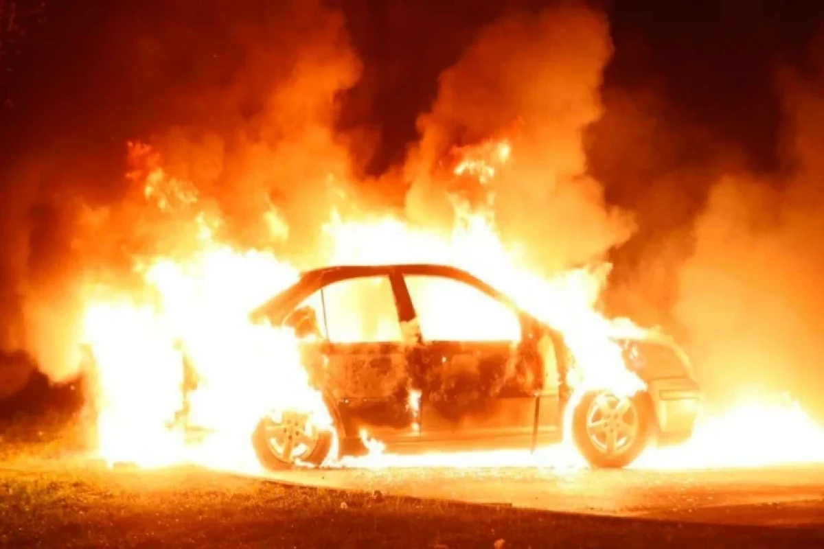 Lökbatanda avtomobilin yanması nəticəsində bir nəfər ölüb