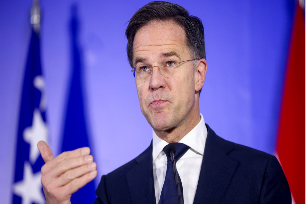 Rutte: Putin sülhdən sonra yenidən Ukraynaya hücum etməyə cəhd edərsə, reaksiya dağıdıcı olacaq