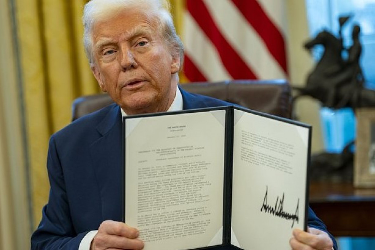 Tramp 901 milyard dollarlıq müdafiə büdcəsini imzalayıb