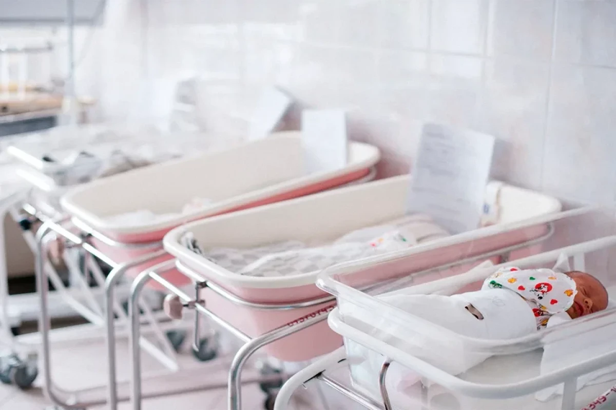 TƏBİB-in nəzdindəki tibb müəssisəsində ilin ilk körpəsi Şamaxıda doğulub