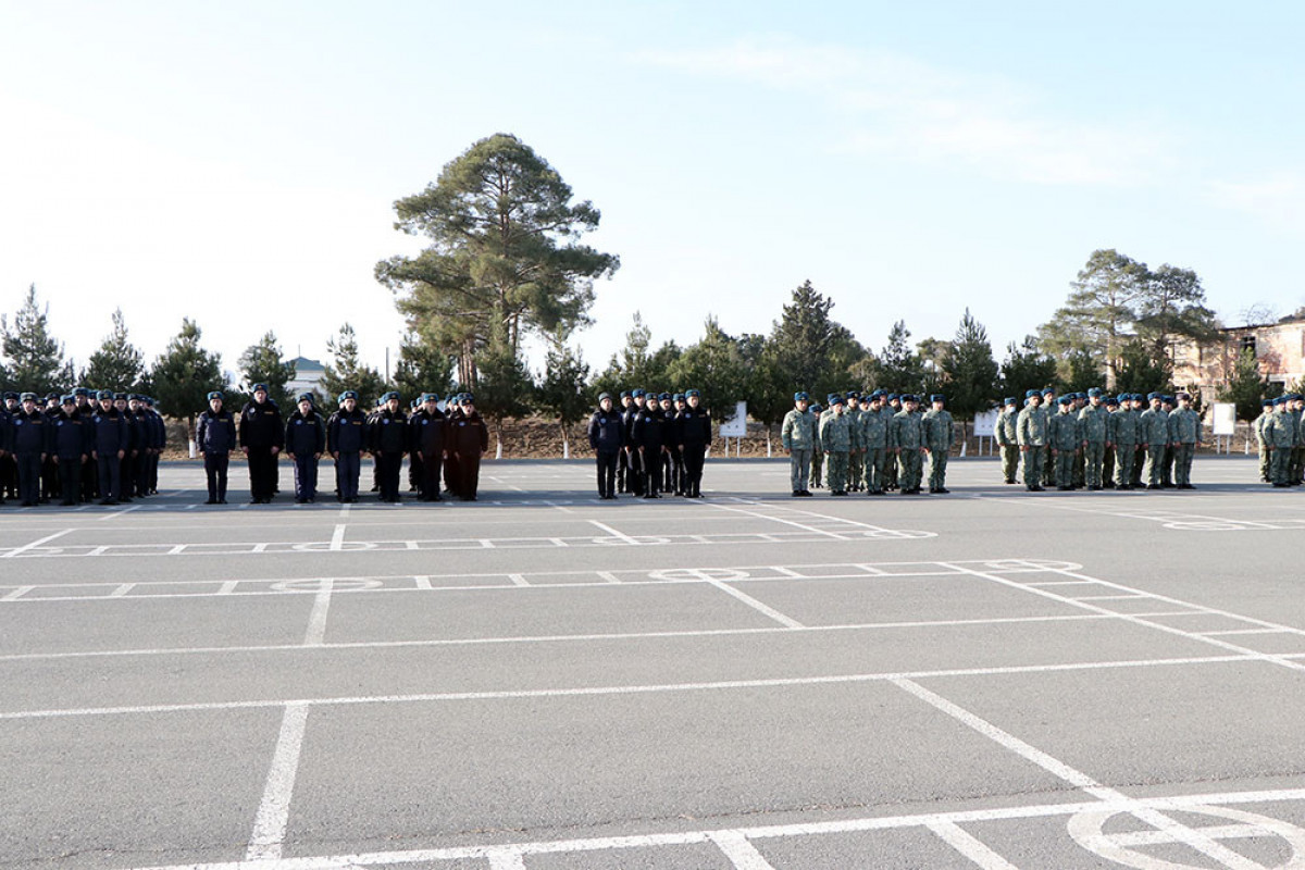HHQ komandanı və Hərbi prokuror hərbi hissələrdə olublar