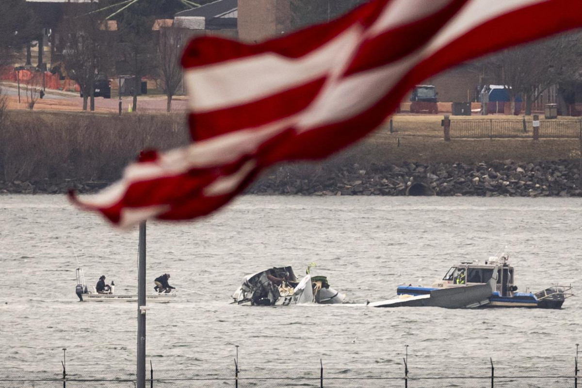 Rusiya idmançılarının olduğu təyyarənin qəzaya uğramasına helikopter marşrutu səbəb olub
