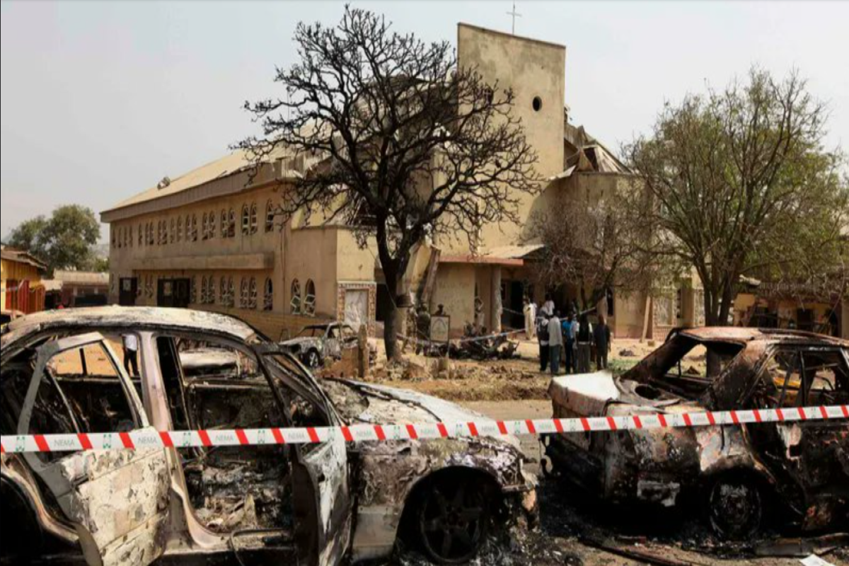 Nigeriyada silahlıların hücumu nəticəsində 38 nəfər öldürülüb