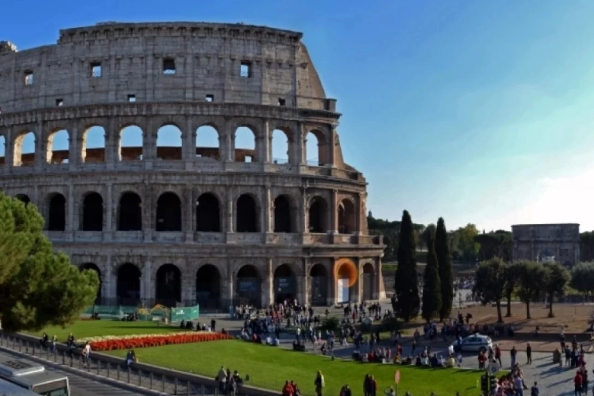 Gecə turizmi üçün ən yaxşı şəhərlərin SİYAHISI