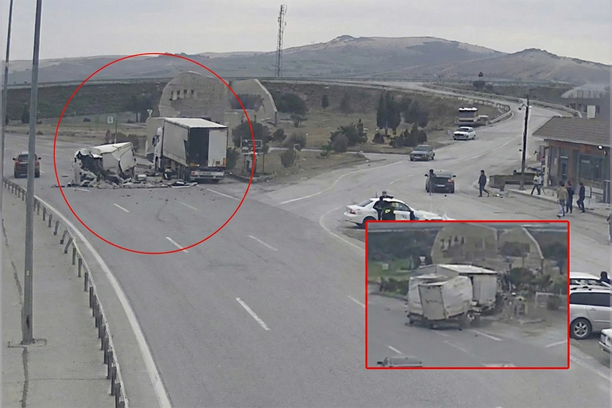 Bakı-Qazax yolunda yük avtomobili ağır qəzaya səbəb oldu