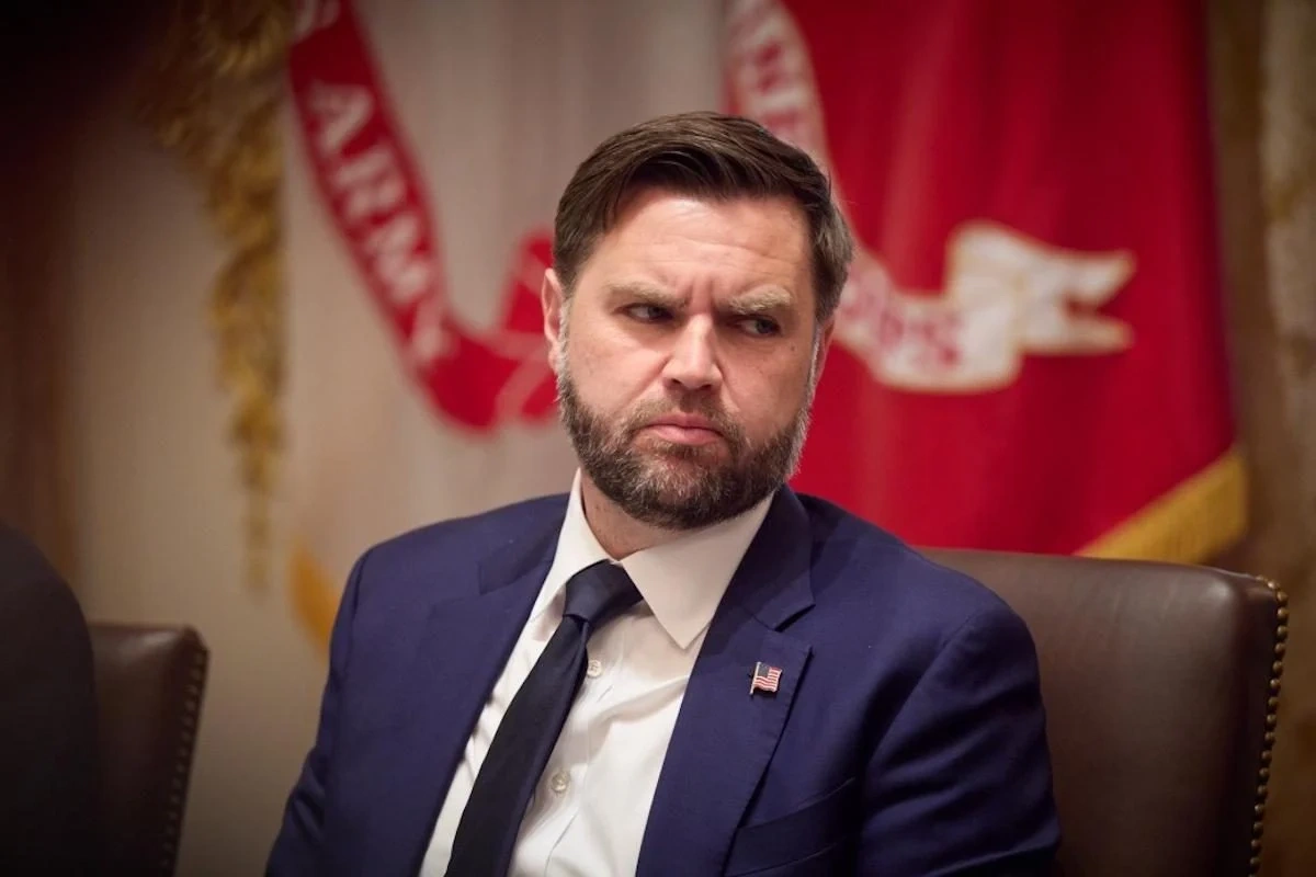 Cey Di Vensi Cənubi Qafqaza səfərində azı 10 təyyarə müşayiət edib - Təhlükəsizliyə niyə maksimum nəzarət var?