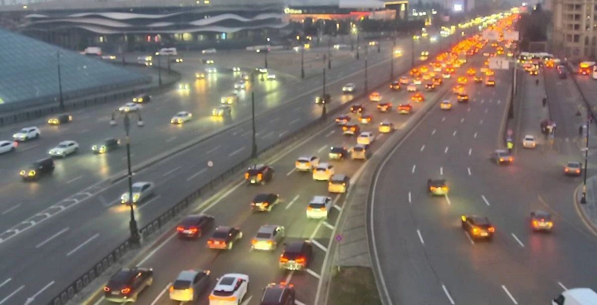 Paytaxtın bəzi küçələrində sıxlıq müşahidə olunur - 09.01.2026