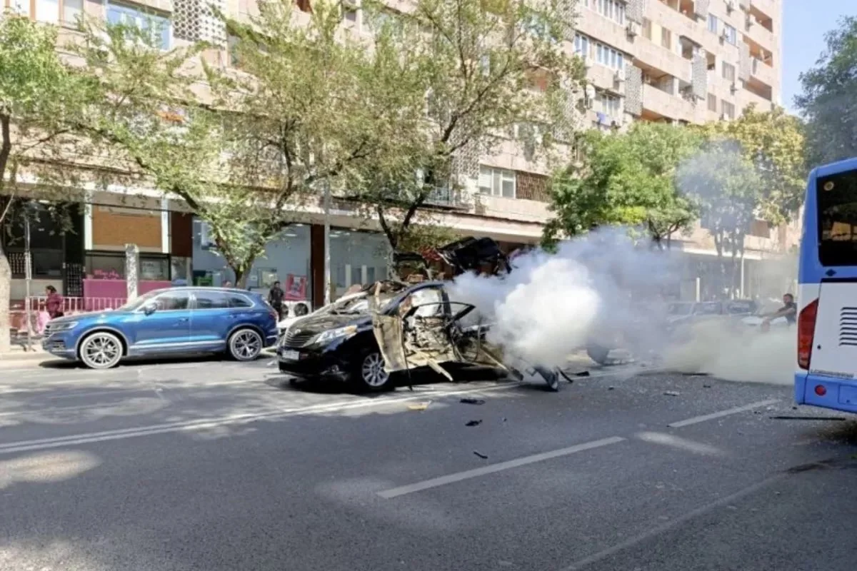 İrəvanda ABŞ səfirliyinin qarşısında avtomobil partlayıb