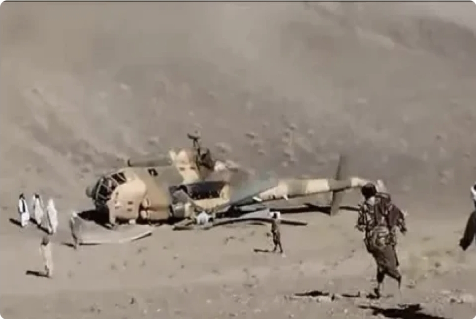 Əfqanıstanda göyərtəsində nazir və qubernator olan helikopter qəzaya uğrayıb