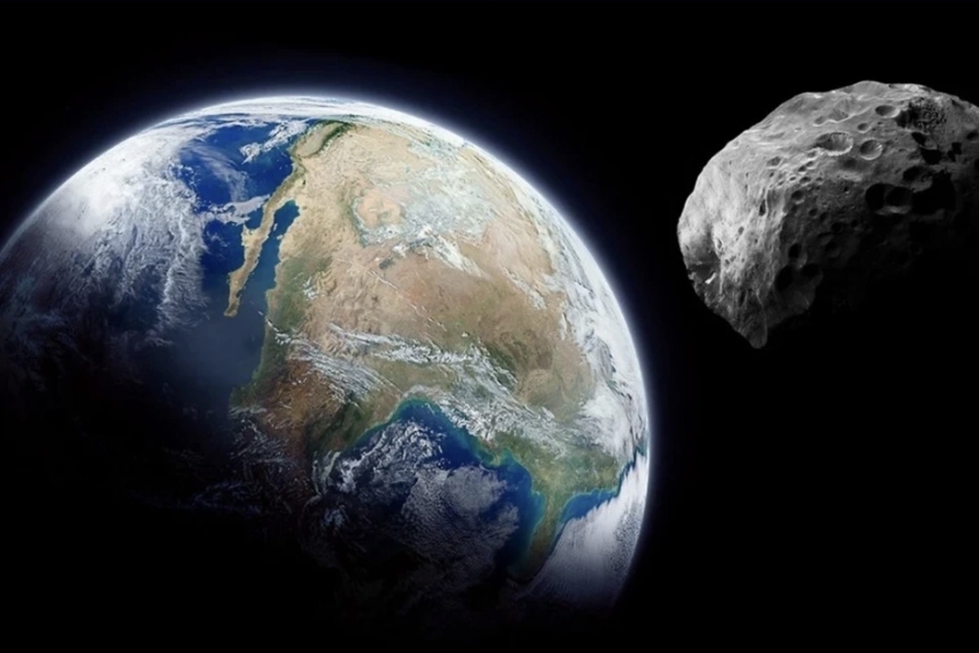 Gün ərzində üç asteroid Yerin yaxınlığından keçdi: Təhlükə var?