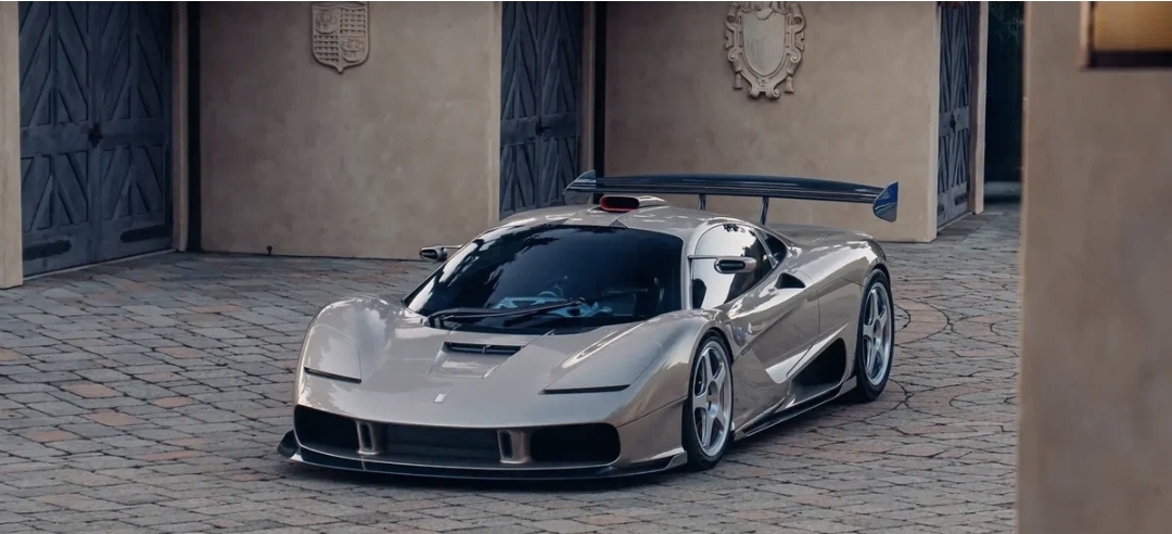 Dünyanın ən bahalı yeni avtomobili satıldı - QİYMƏT