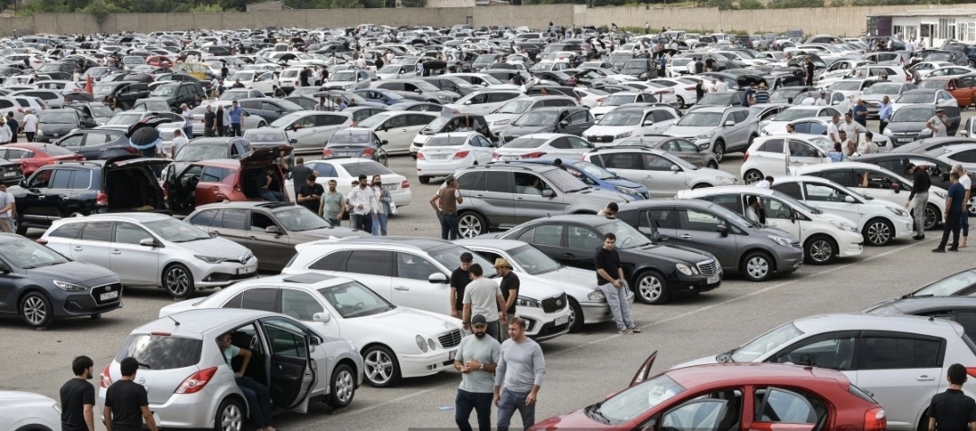 Bakıdakı maşın bazarı Ağdama KÖÇÜRÜLƏCƏK