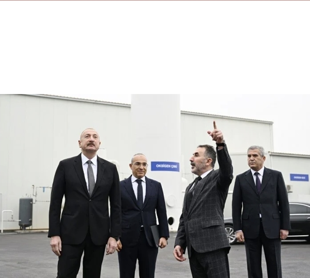 İlham Əliyev mineral daş yunu zavodunun açılışında.