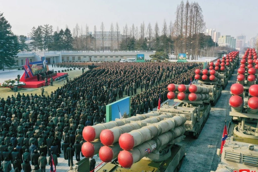 Seul KXDR-in təlimlərdə yaylım atəşli reaktiv sistemlərdən 10 mərmi atdığını açıqlayıb