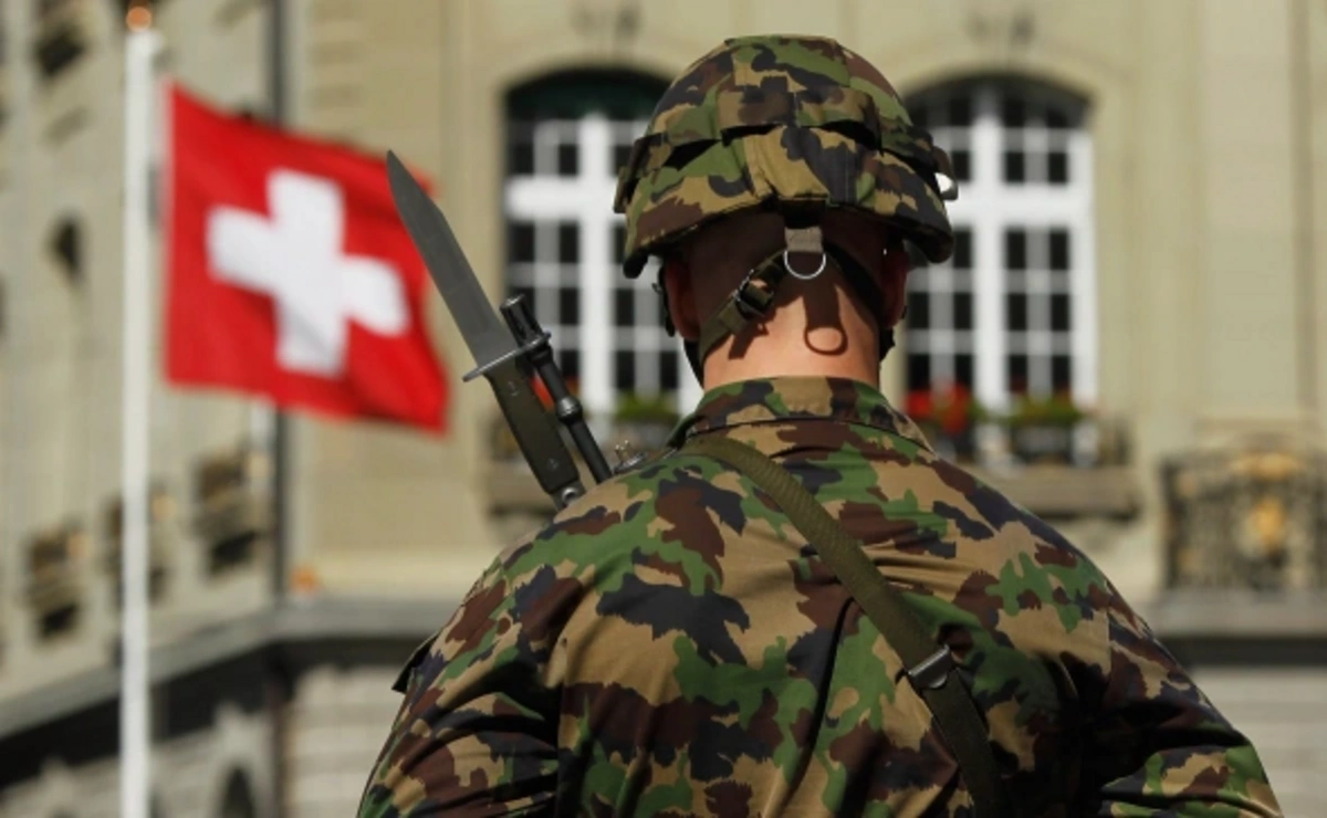 KİV: İsveçrə öz ordusunun yalnız üçdəbirini silahla təmin edə bilir