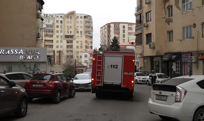Bakıda binada “yanğın” oldu