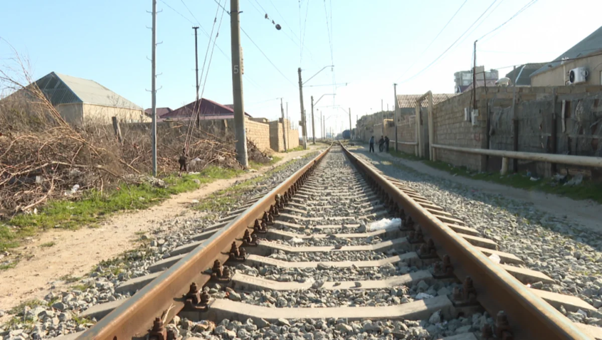Paytaxtda dəmir yolunun ətrafında tikilmiş bəzi evlər sökülə bilər: Layihələndirmə işləri aparılır