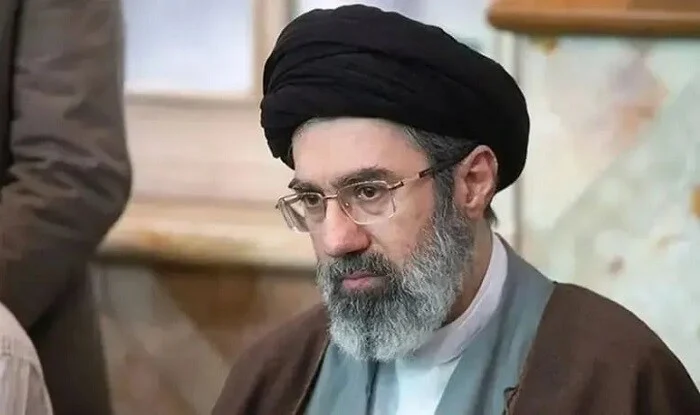 Müctəba buna görə sağ qalıb