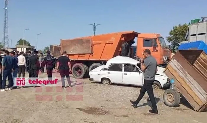 Kürə görə ezam olunmuşdu, qəza törətdi: 1 ölü, 4 yaralı