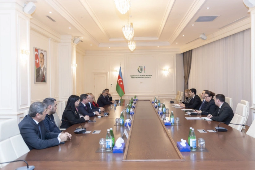 PA-nın nümayəndəsi KTN yanında İctimai Şuranın üzvləri ilə görüşüb