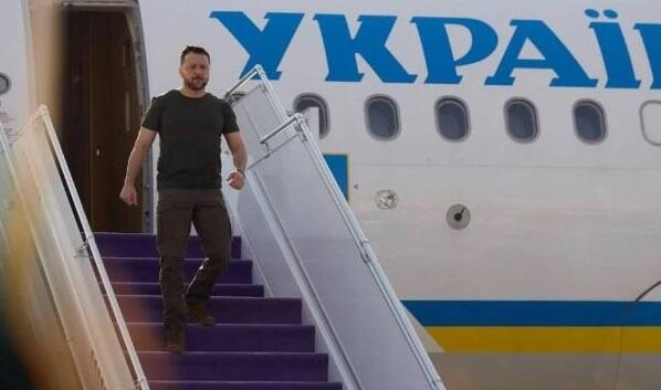 Zelenskinin təyyarəsini naməlum dronlar təqib etdi